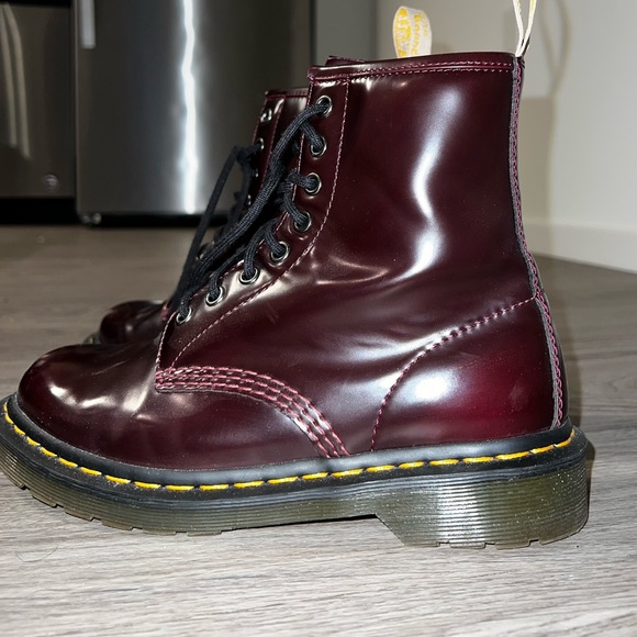 Doc Martens - Picture 3 of 5